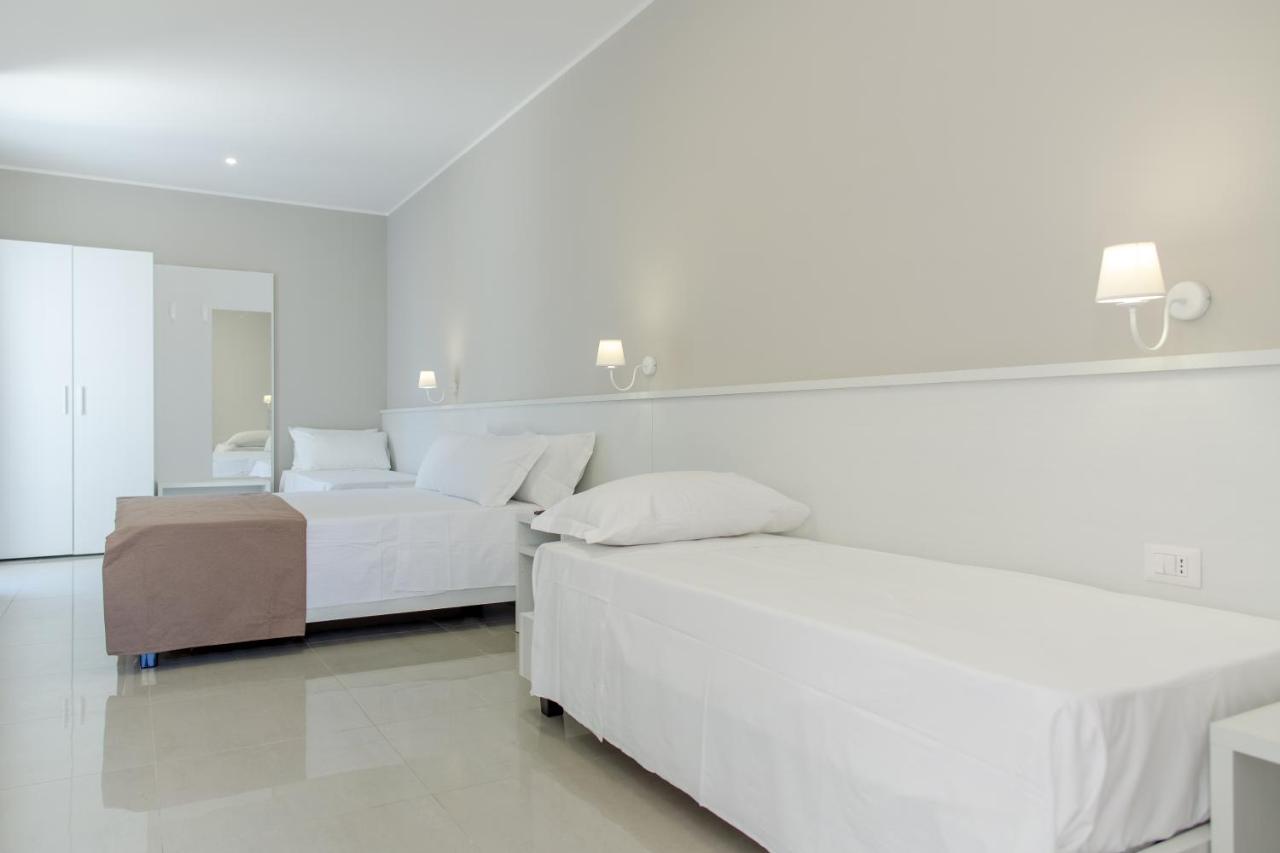 Smart Hotel Ugento Torre San Giovanni Ugento Esterno foto